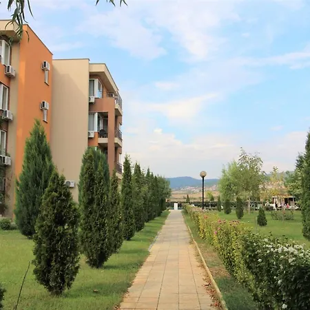 Holiday-orchid Menada *