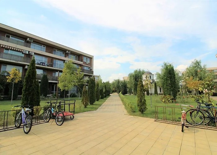 Holiday-orchid Menada